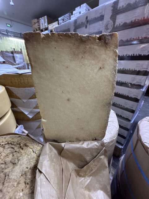 Cantal AOP vieux fermier
