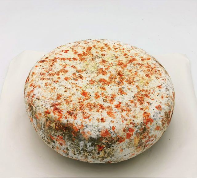 Tomme de chèvre à la truffe d'été (1,1%)