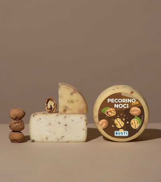 Pecorino semi - Frais aux morceaux de noix