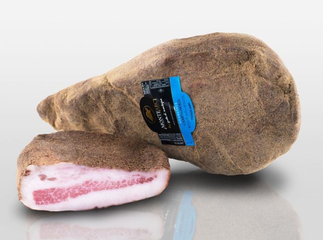 Guanciale entière au poivre