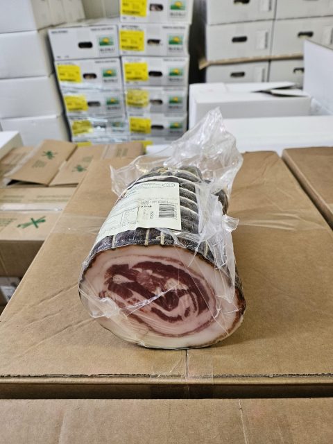 Pancetta poivrée 1/2 sv
