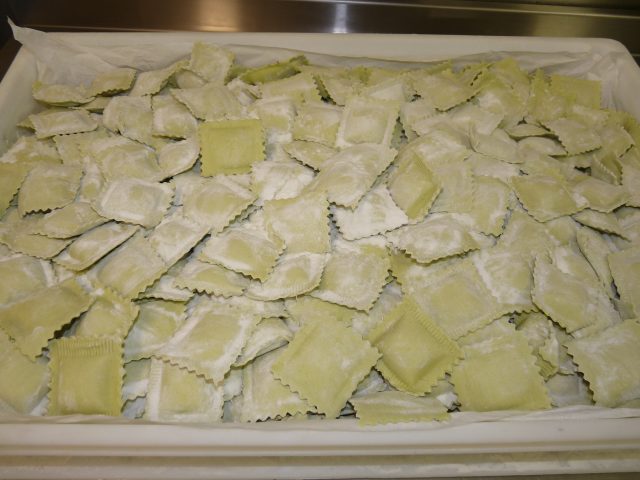 Ravioloni épinards - Pasta nostrana