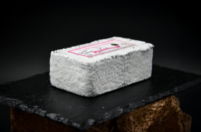 Brique de brebis cendrée 200g (8x200g)