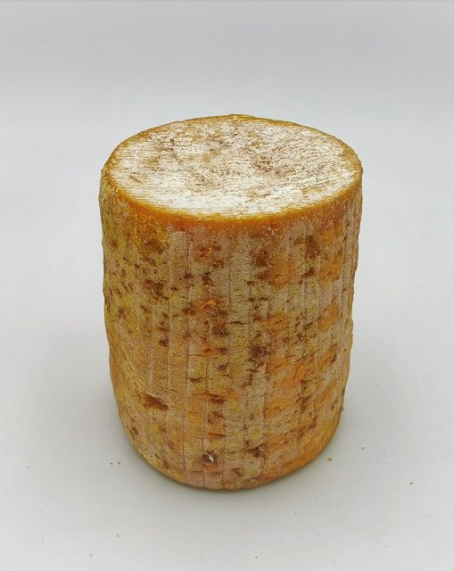 Fourme de montbrison AOP - Fromagerie des hautes chaumes